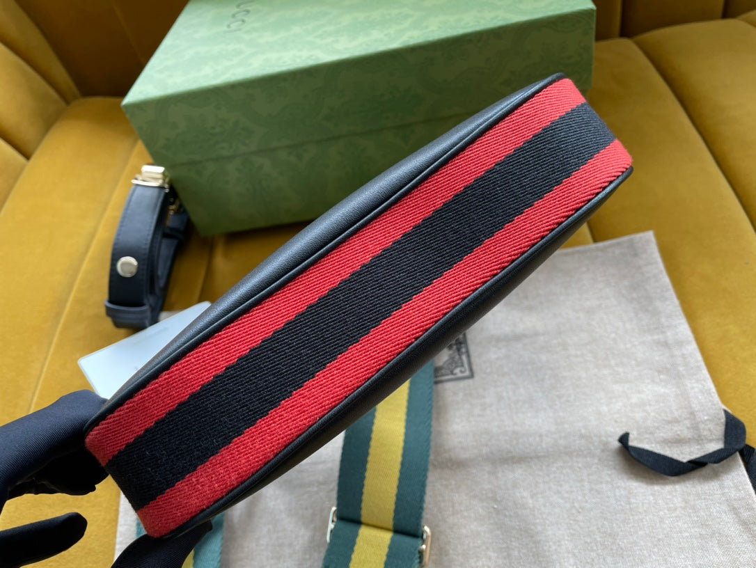GUCCI ATTACHE 23 SMALL SHOULDER BAG BLACK CALFSKIN