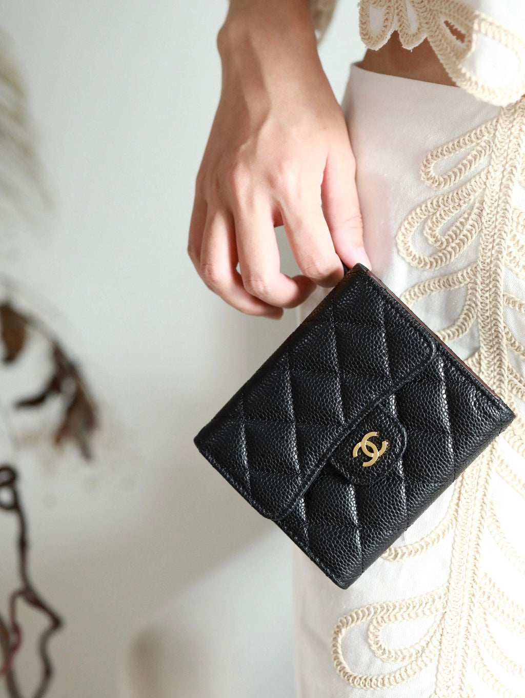 CHANEL FLAP CARD HOLDER 11.5 BLACK GRAINED CALFSKIN GOLD ICON