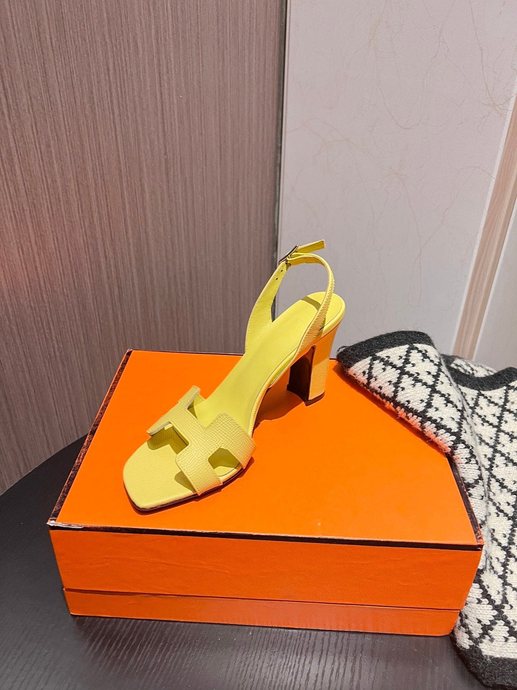 HERMES Slingback Sandal Eternite 95 Lemon