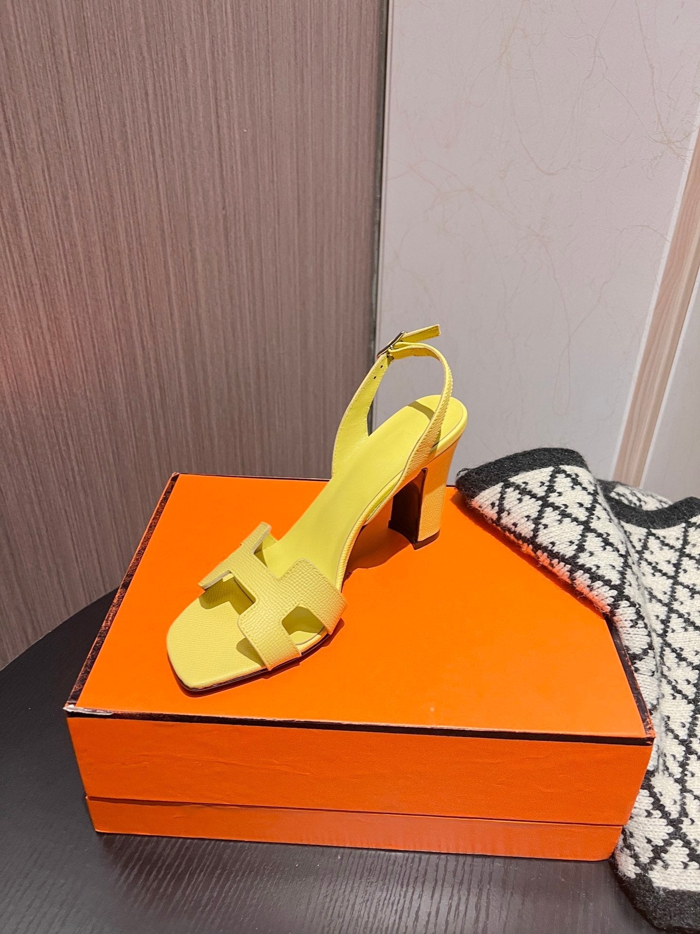 HERMES Slingback Sandal Eternite 95 Lemon