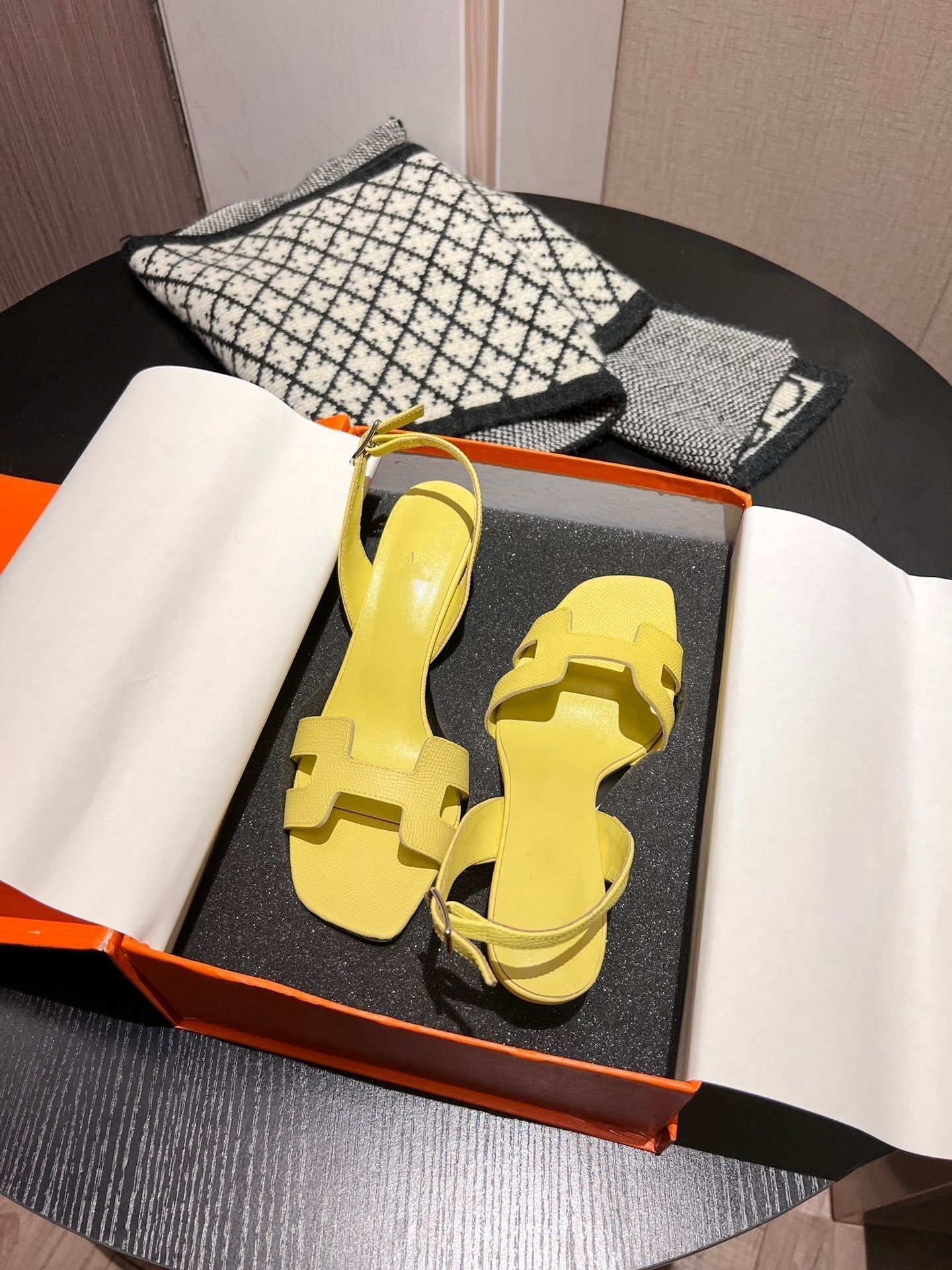 HERMES Slingback Sandal Eternite 95 Lemon