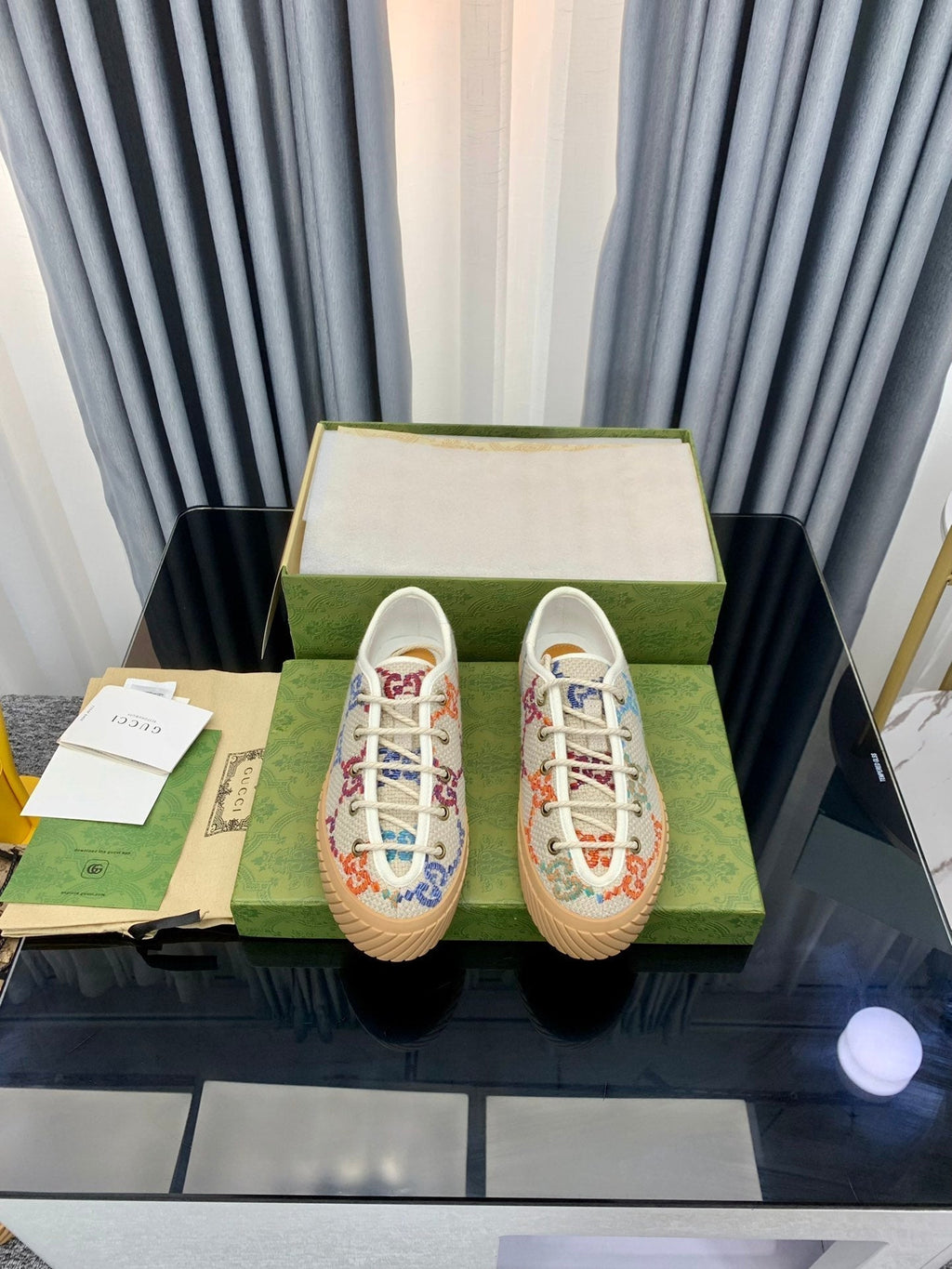 GUCCI UNIQUE SNEAKER THICK-SOLE BEIGE CANVAS WITH PATTERN