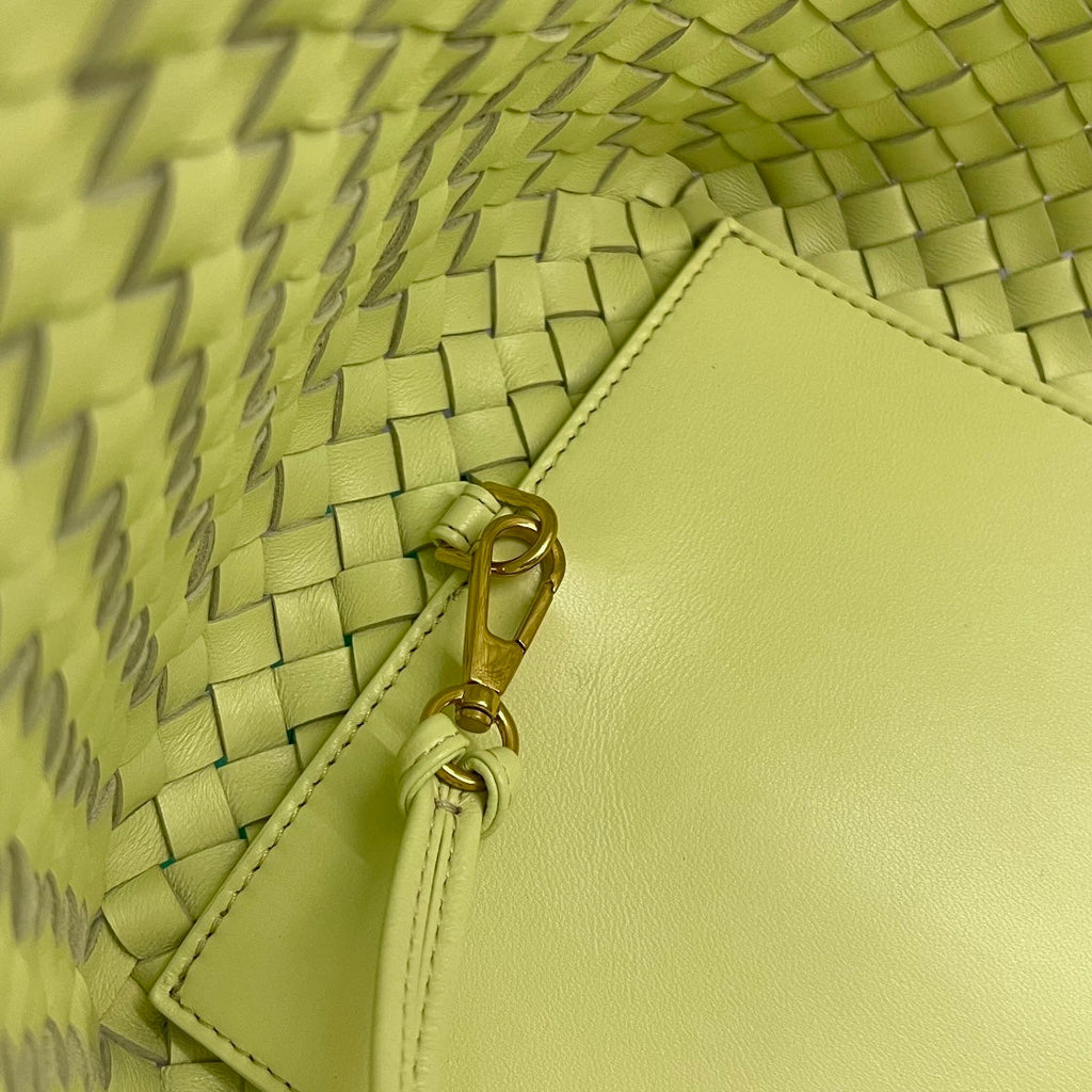 BOTTEGA VENETA LARGE CABAT 51 IN PASTEL YELLOW LAMBSKIN