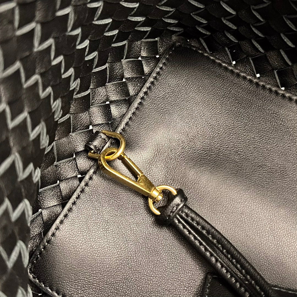 BOTTEGA VENETA SMALL CABAT 32 IN BLACK LAMBSKIN