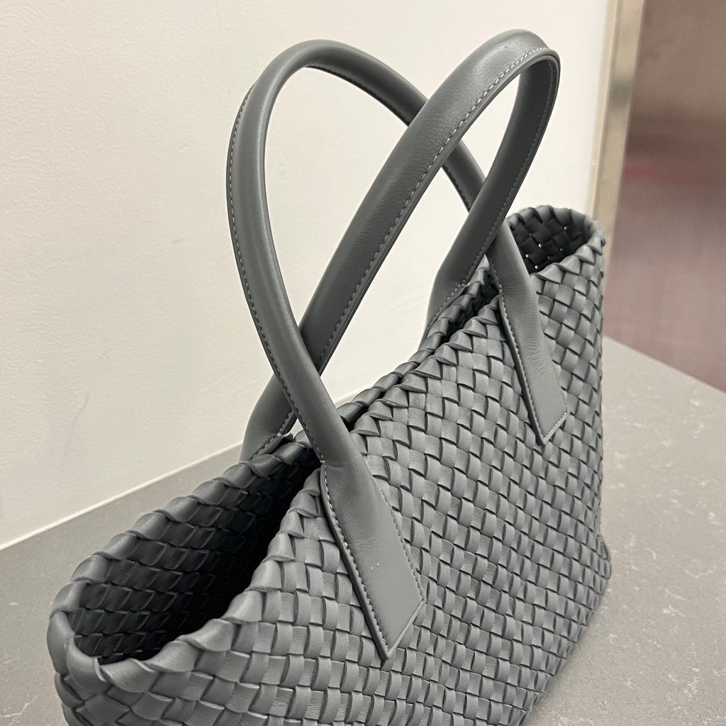 BOTTEGA VENETA SMALL CABAT 32 IN SMOKE GRAY LAMBSKIN