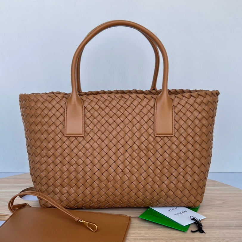 BOTTEGA VENETA SMALL CABAT 32 IN BRONZE BROWN LAMBSKIN