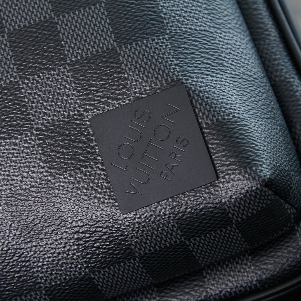 LOUIS VUITTON AVENUE SLINGBAG 31 IN BLACK DAMIER GRAPHITE CANVAS
