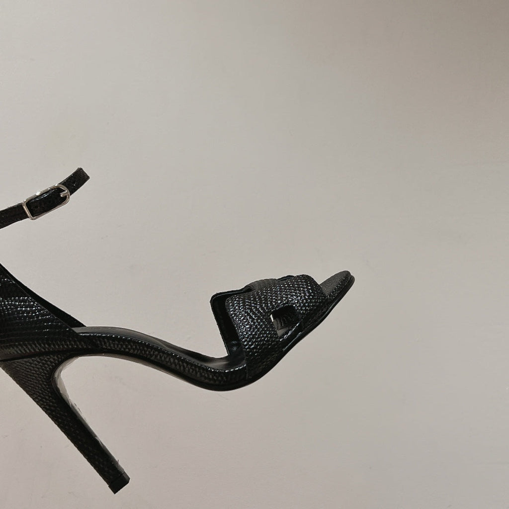 HERMES PREMIERE 115 SANDAL IN BLACK GRAINED CALFSKIN
