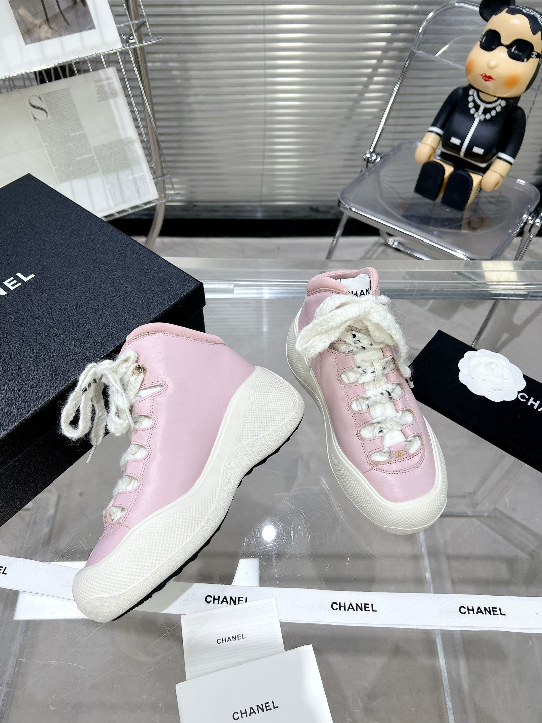 CHANEL CANO ALTO SNEAKER IN BLUSH PINK CALFSKIN AND WHITE RUBBER