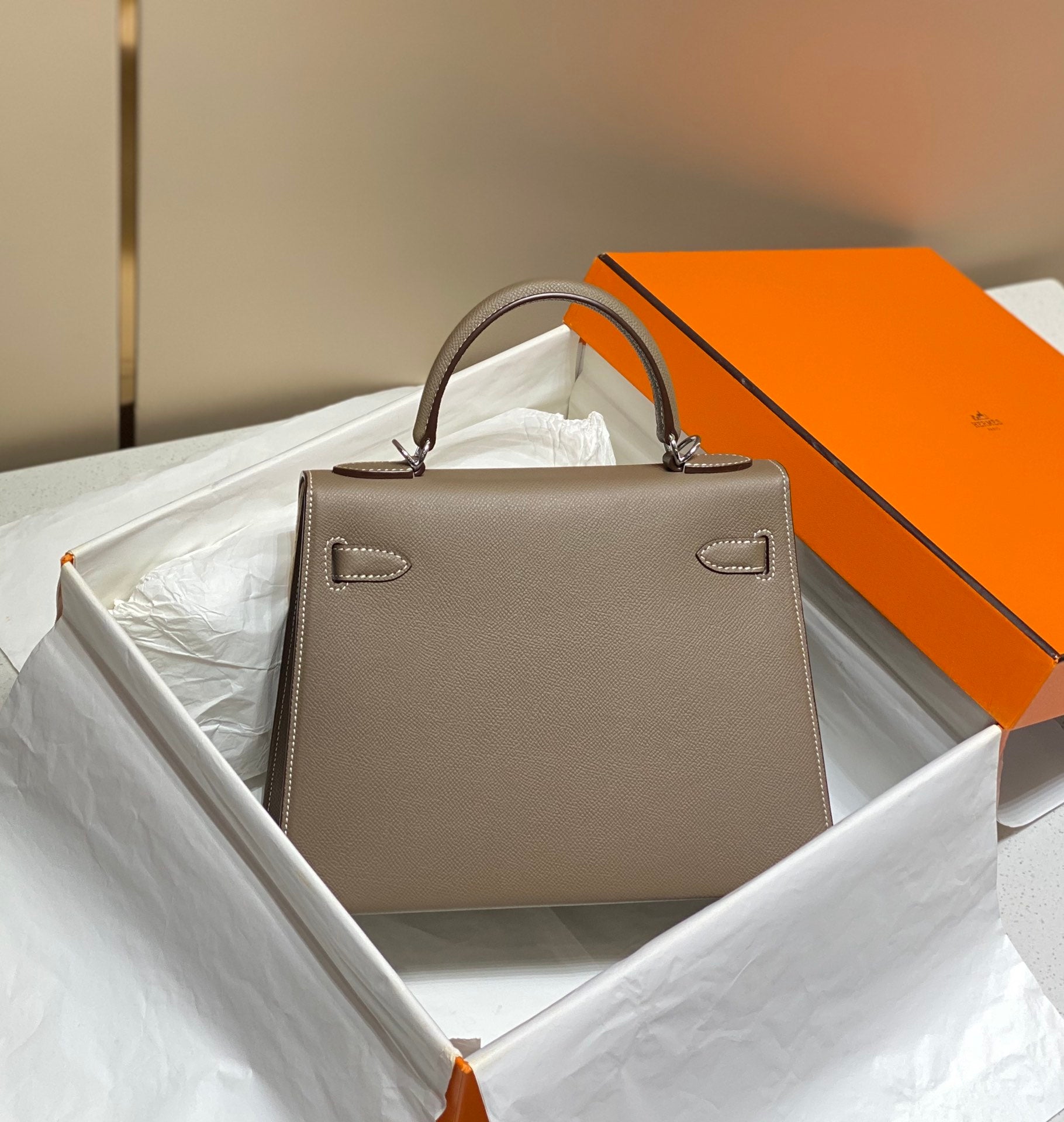 HERMES KELLY 28CM IN ETOUPE EPSOM CALFSKIN SLIVER HARDWARE