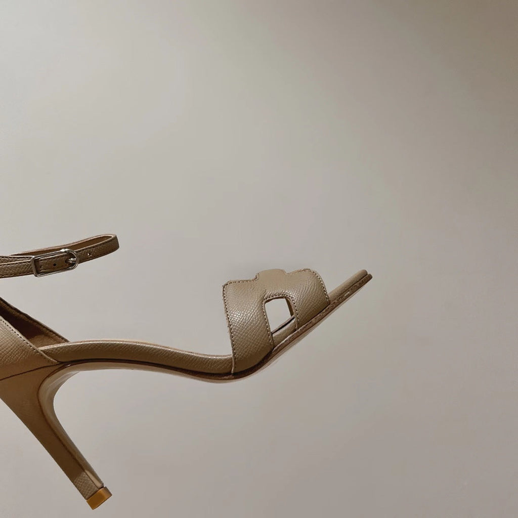 HERMES PREMIERE 105 SANDAL IN SAND BROWN CALFSKIN