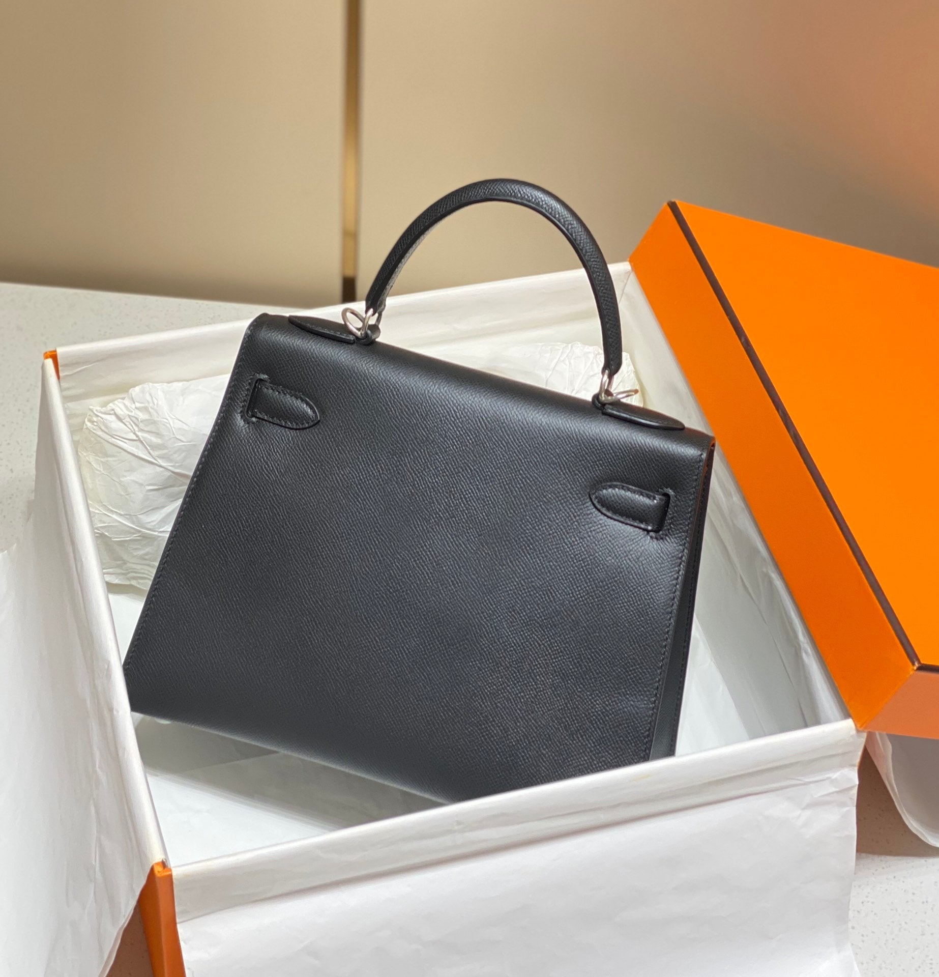 HERMES KELLY 28CM IN NOIR EPSOM CALFSKIN SILVER HARDWARE