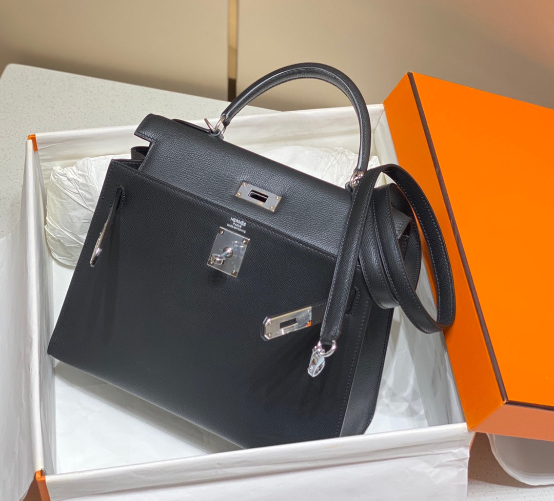 HERMES KELLY 28CM IN NOIR EPSOM CALFSKIN SILVER HARDWARE
