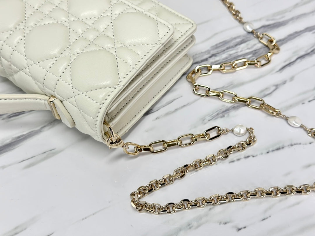 DIOR LADY 21 CHAIN BAG IN WHITE LAMBSKIN