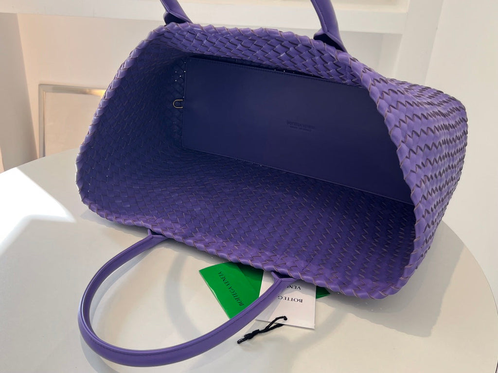 BOTTEGA VENETA LARGE CABAT 51 IN MAUVE PURPLE LAMBSKIN