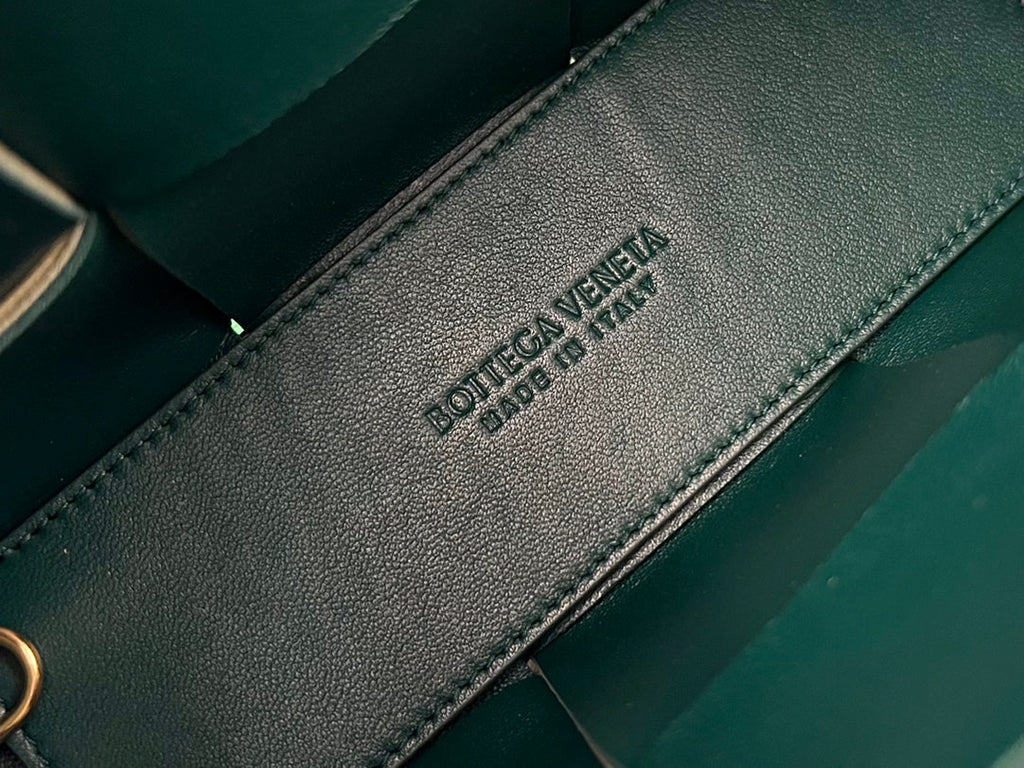 BOTTEGA VENETA CANDY ARCO TOTE 20 IN XANADU GRAY CALFSKIN