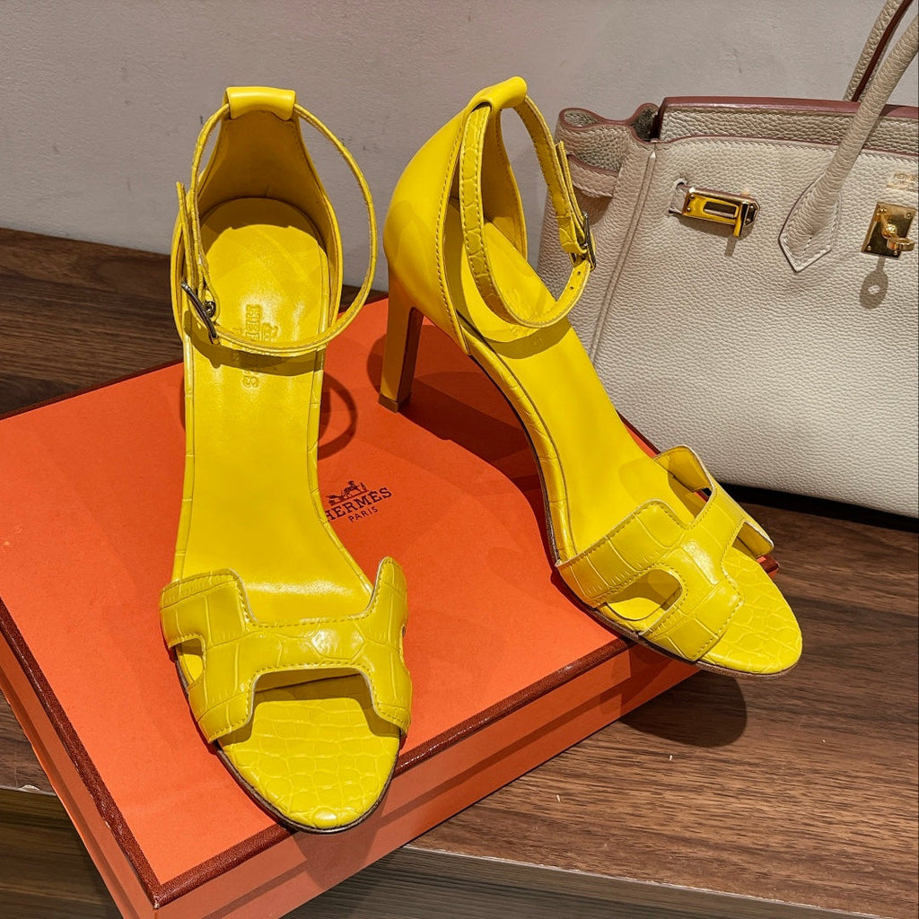 HERMES PREMIERE 105 SANDAL IN BRIGHT YELLOW CALFSKIN