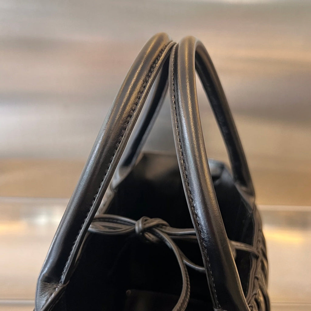 BOTTEGA VENETA SMALL ARCO TOTE 30 IN BLACK SOFT LAMBSKIN