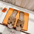 HERMES 0RAN SANDAL CARAMEL LAMBSKIN ATTACH CRYSTALS