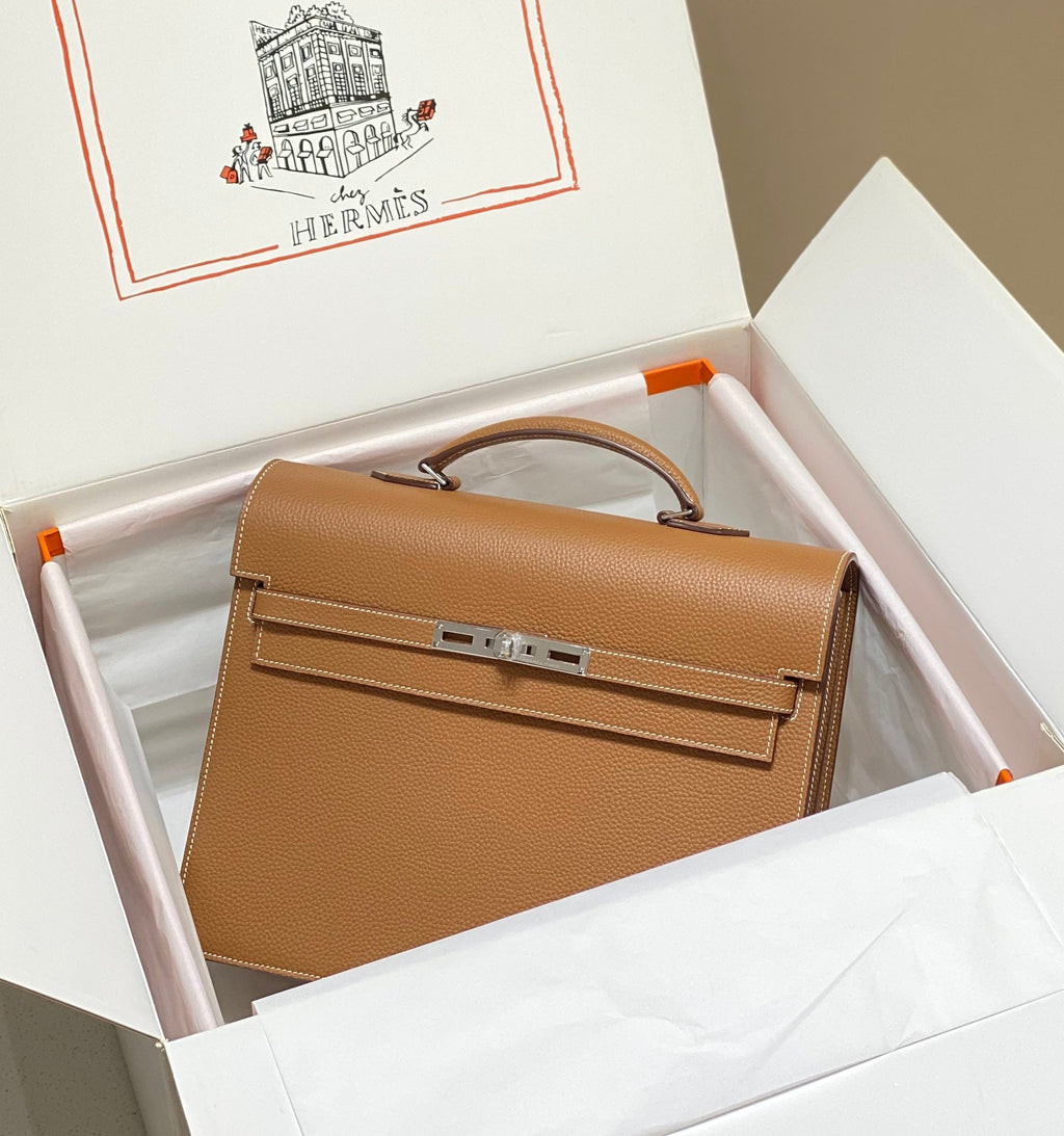 HERMES KELLY DEPECHES 34 BRIEFCASE IN GOLD TOGO CALFSKIN SILVER HARDWARE