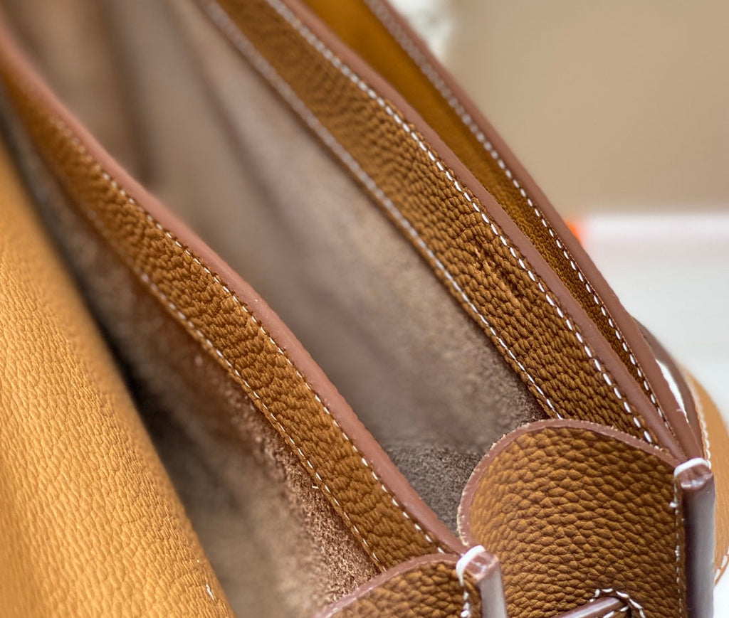 HERMES KELLY DEPECHES 34 BRIEFCASE IN GOLD TOGO CALFSKIN SILVER HARDWARE