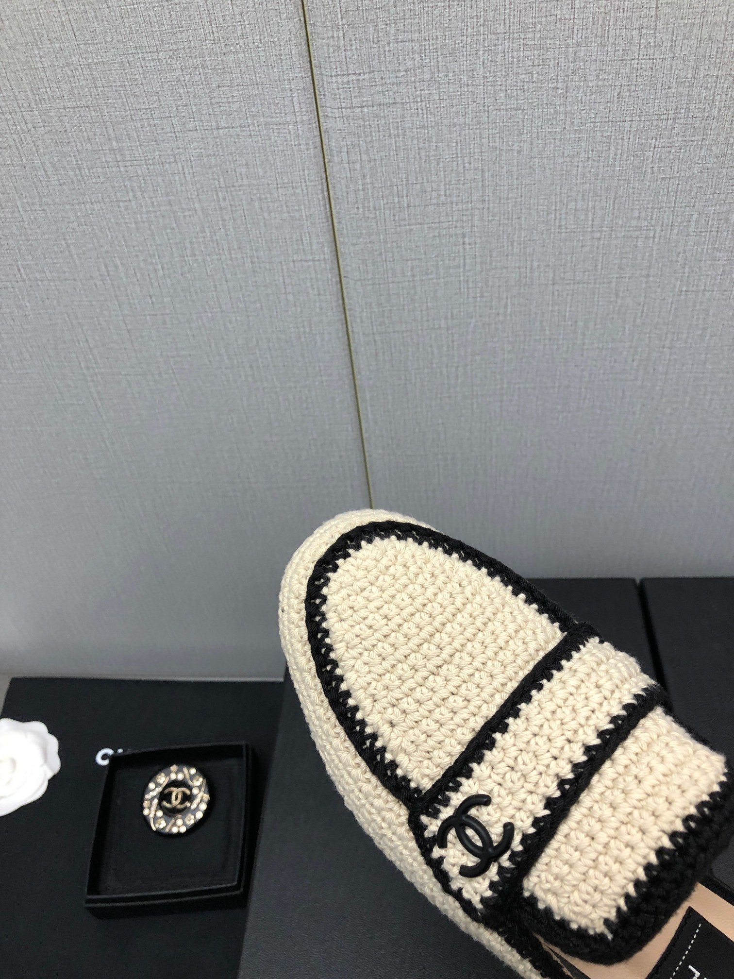 CHANEL HALF-MULES IN CREAM WOOL WOVEN