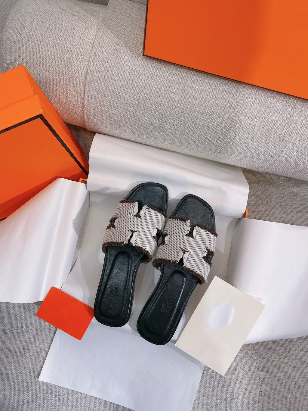 HERMES 0RAN SANDAL BLACK CANVAS