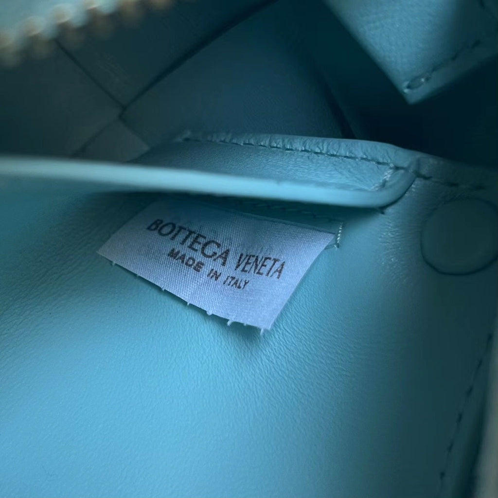 BOTTEGA VENETA BRICK CASSETTE 28 IN SKY BLUE CALFSKIN