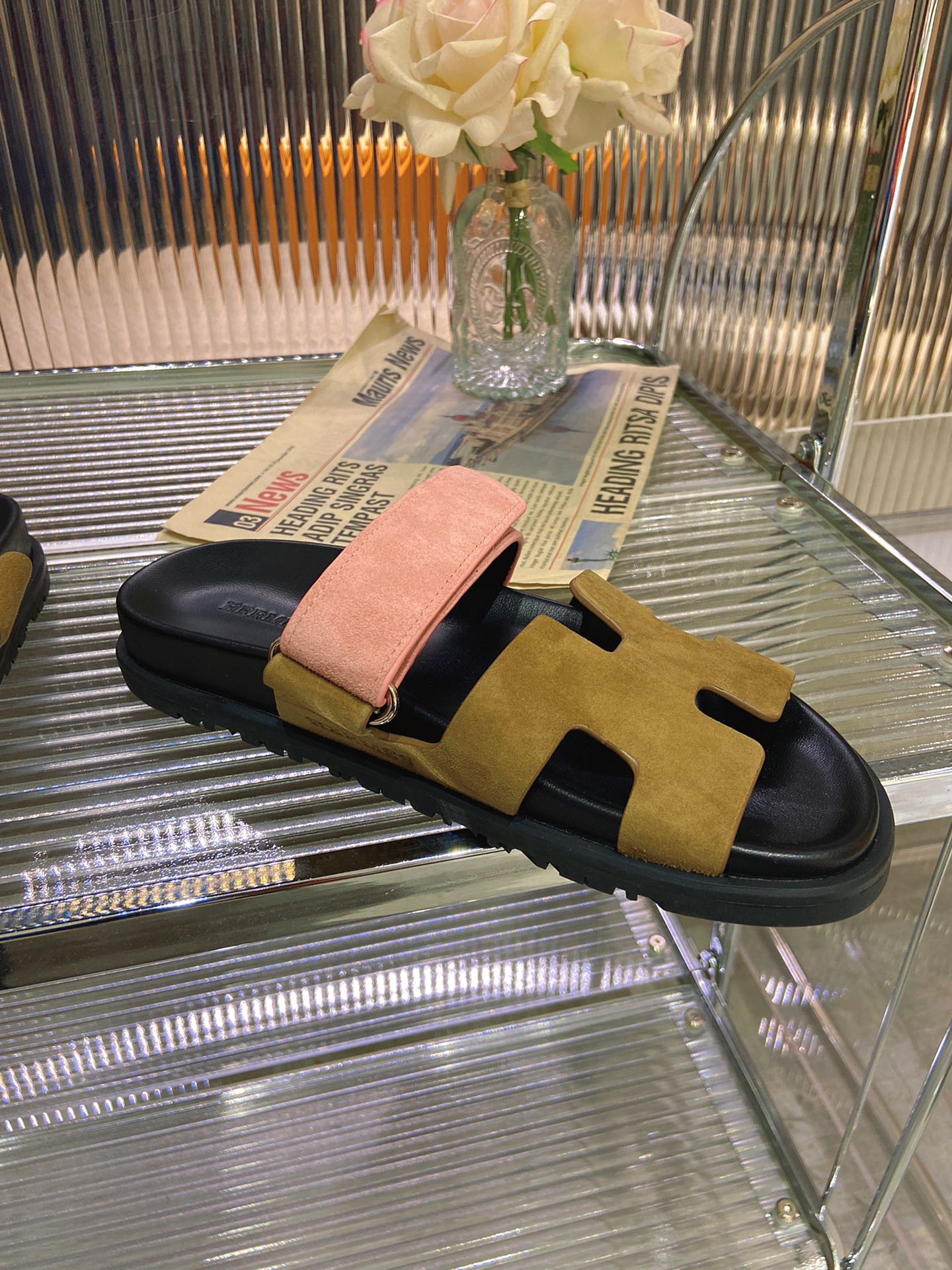 HERMES CHYPRE SANDAL ARMY MIX LIGHT PINK SUEDE