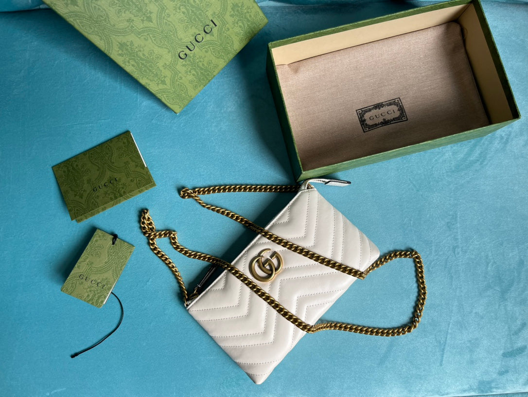 GUCCI MARMONT MINI 22 HANDBAG IN WHITE CALFSKIN