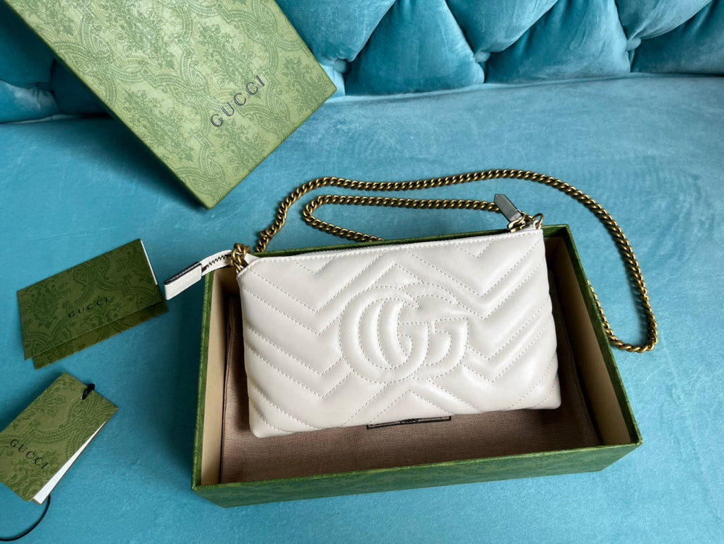 GUCCI MARMONT MINI 22 HANDBAG IN WHITE CALFSKIN