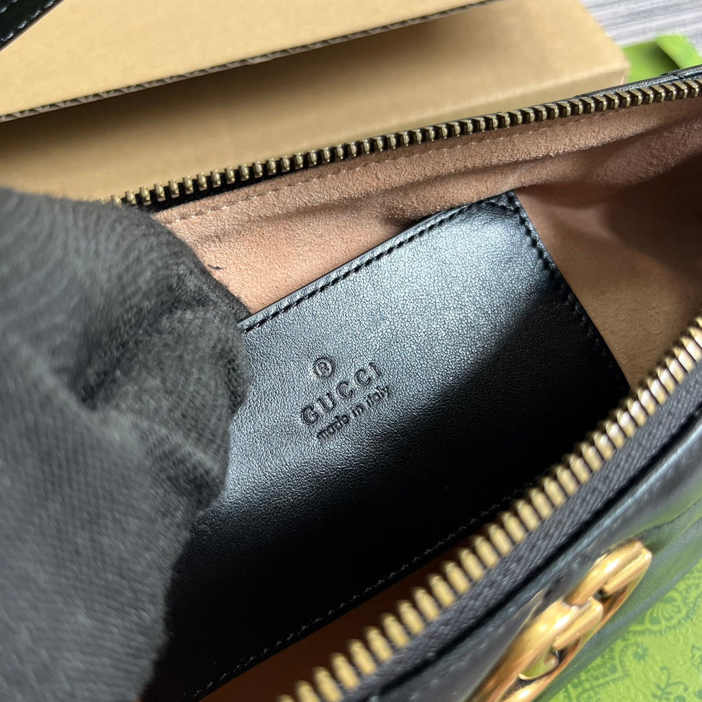 GUCCI MARMONT SMALL 23 HANDBAG IN BLACK CALFSKIN WITH GOLDEN LOGO