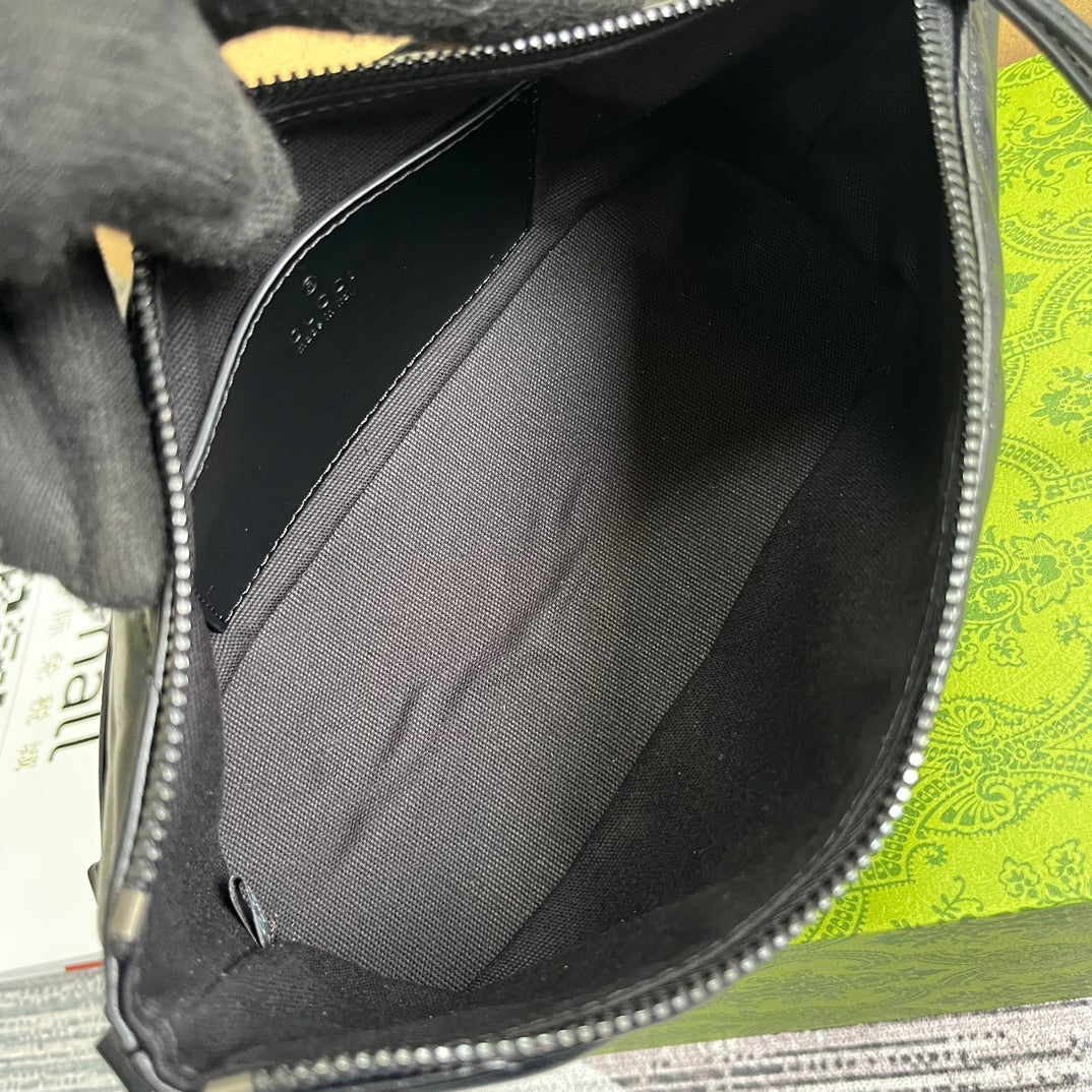 GUCCI MARMONT SMALL 23 HANDBAG IN BLACK CALFSKIN