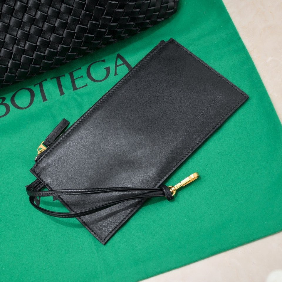 BOTTEGA VENETA Large Cabat 45cm Black Lambskin Ghw
