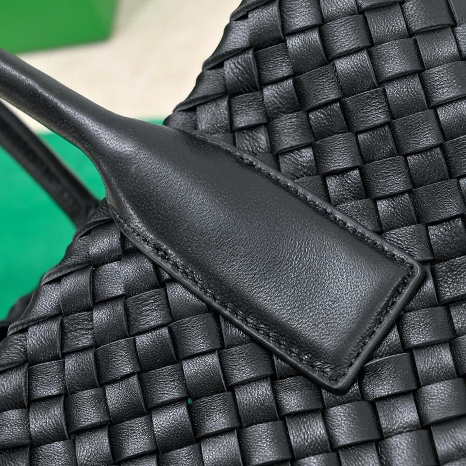 BOTTEGA VENETA Large Cabat 45cm Black Lambskin Ghw