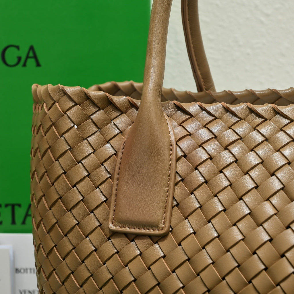 BOTTEGA VENETA Large Cabat 45cm Brown Lambskin Ghw