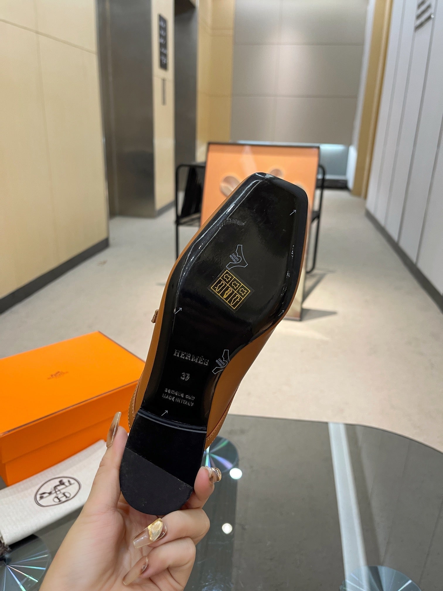 HERMES GROUPIE MULE TAWNY LAMBSKIN