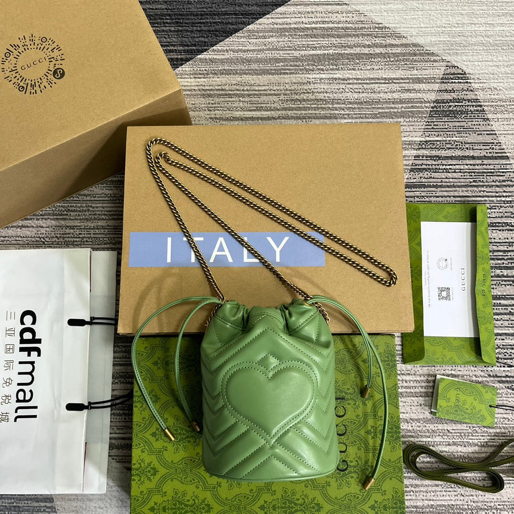 GUCCI MARMONT 17 BUCKET BAG IN LIGHT GREEN CALFSKIN