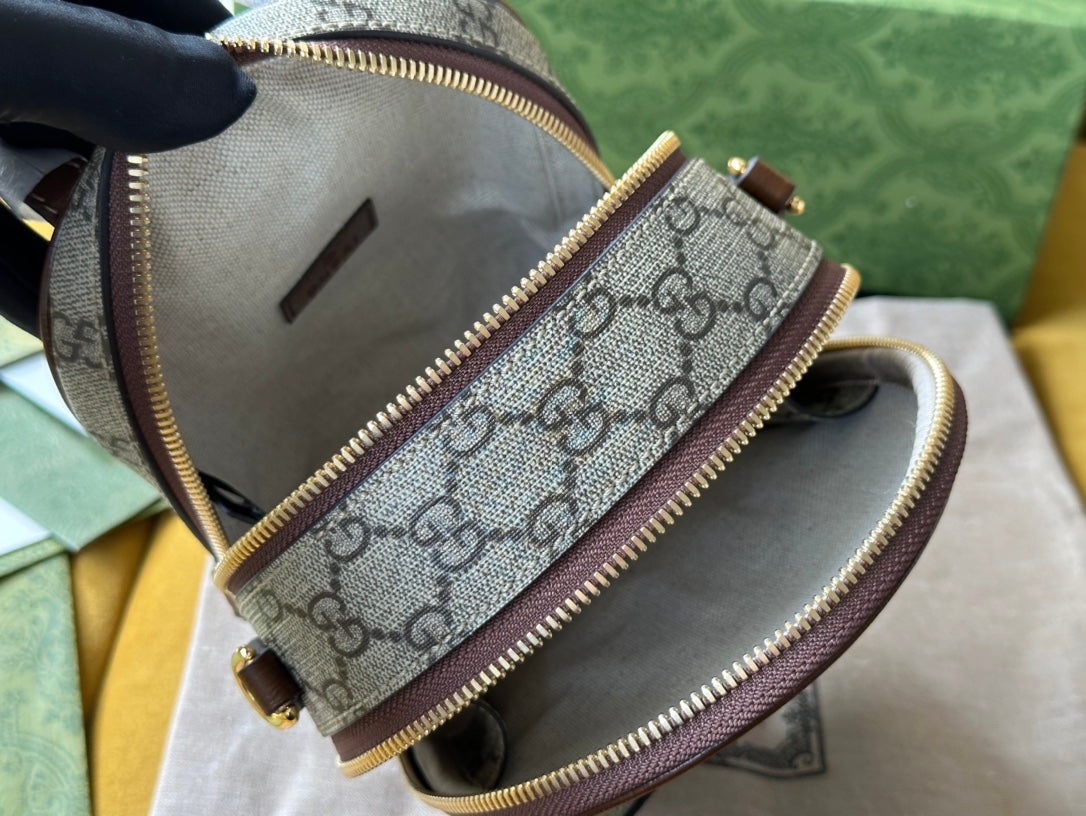 GUCCI MULTI-FUNCTION MINI 19 BACKPACK IN BEIGE AND BROWN CANVAS