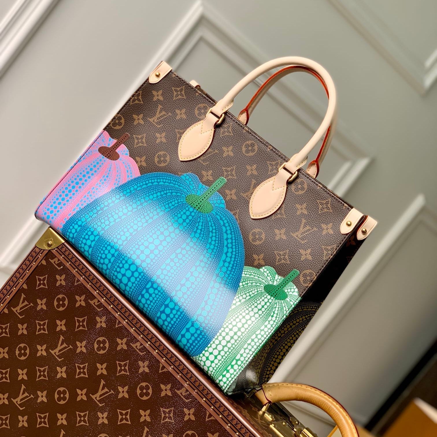 LOUIS VUITTON LV x YK ONTHEGO 35 IN BROWN MONOGRAM COATED CANVAS AND CALFSKIN PUMPKIN PATTERN