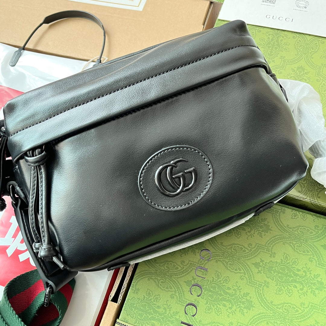 GUCCI SHOULDER BAG 23 IN BLACK CALFSKIN