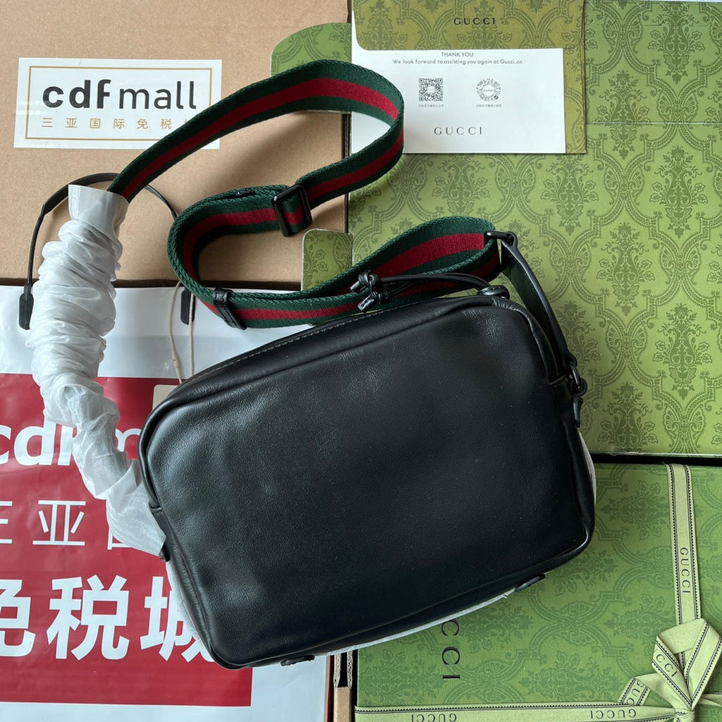GUCCI SHOULDER BAG 23 IN BLACK CALFSKIN