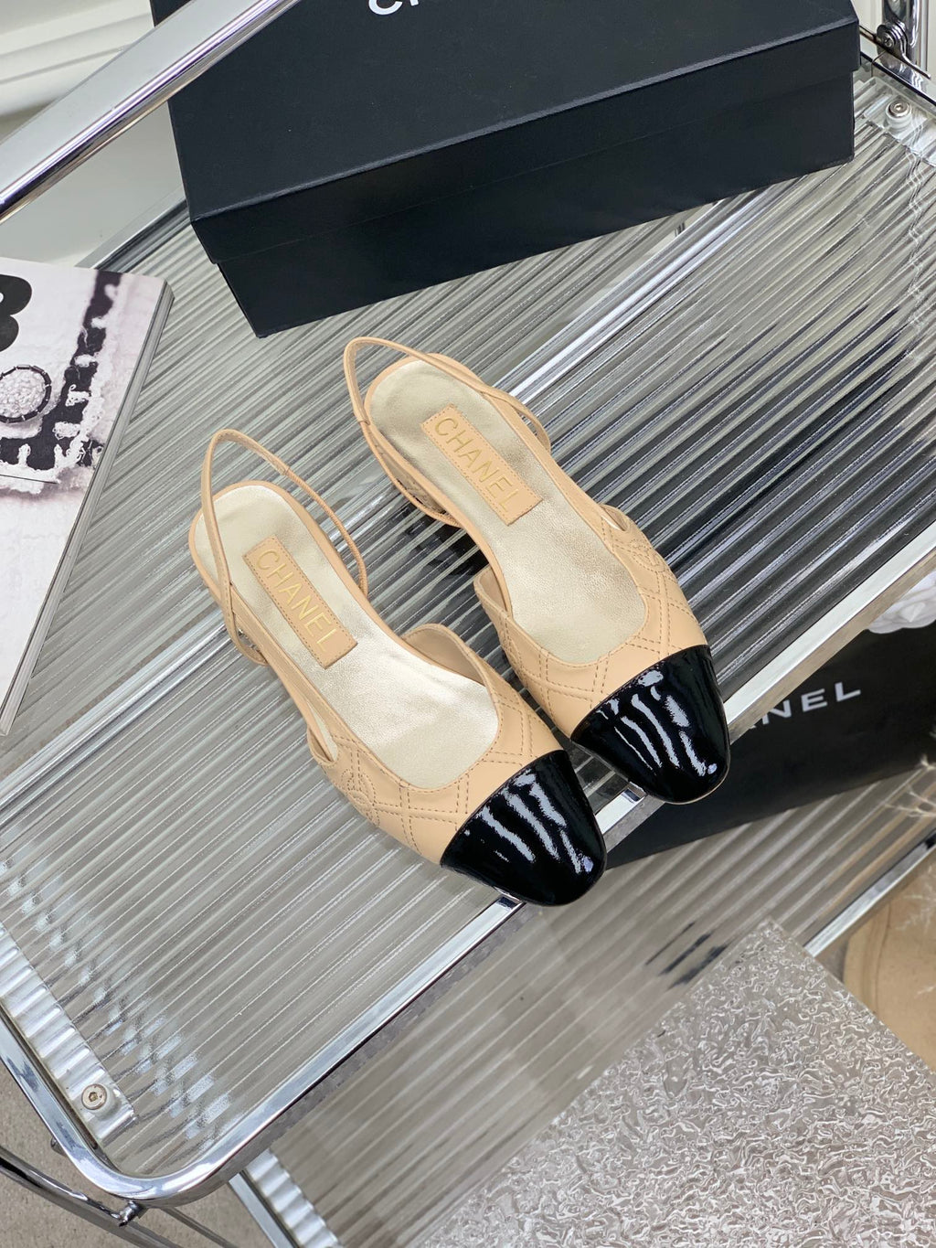 CHANEL SLINGBACKS 20 BEIGE CREAM MIX BLACK CALFSKIN
