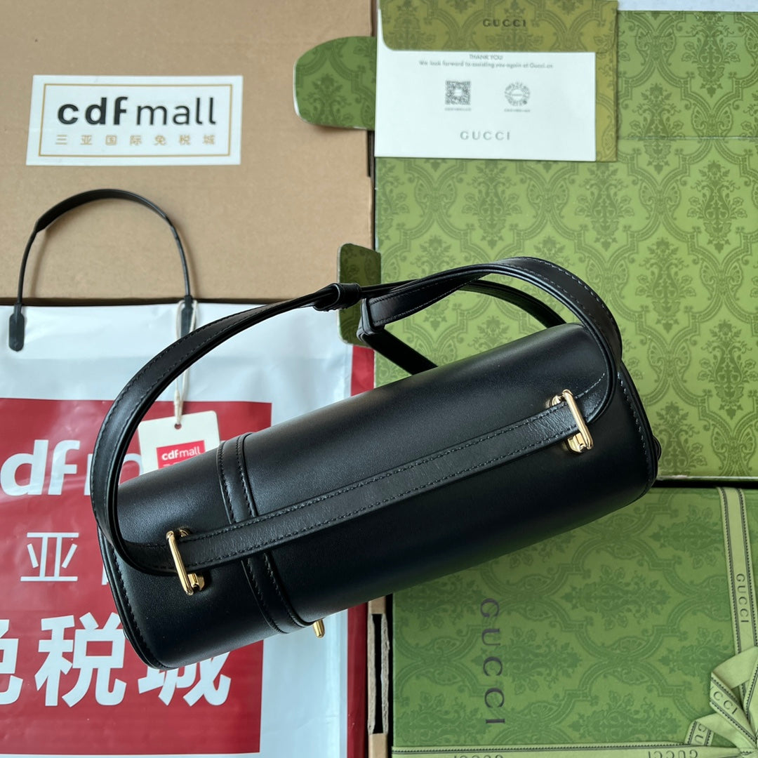 GUCCI EQUESTRIAN STYLE SHOULDER BAG 21 IN BLACK CALFSKIN GOLD HARDWARE