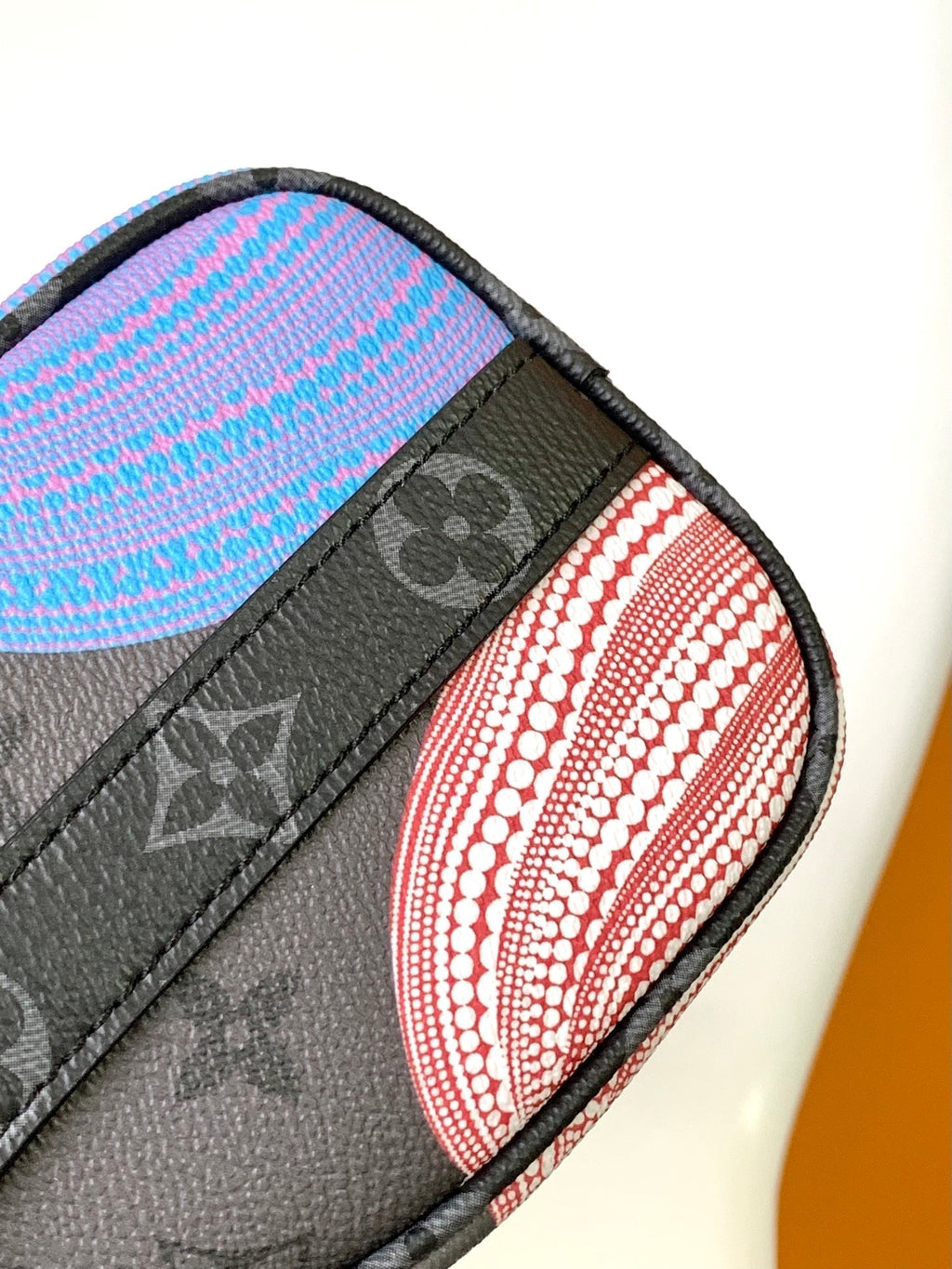 LOUIS VUITTON KEEPALL BANDOULIÈRE 21 IN MULTICOLOR CALFSKIN