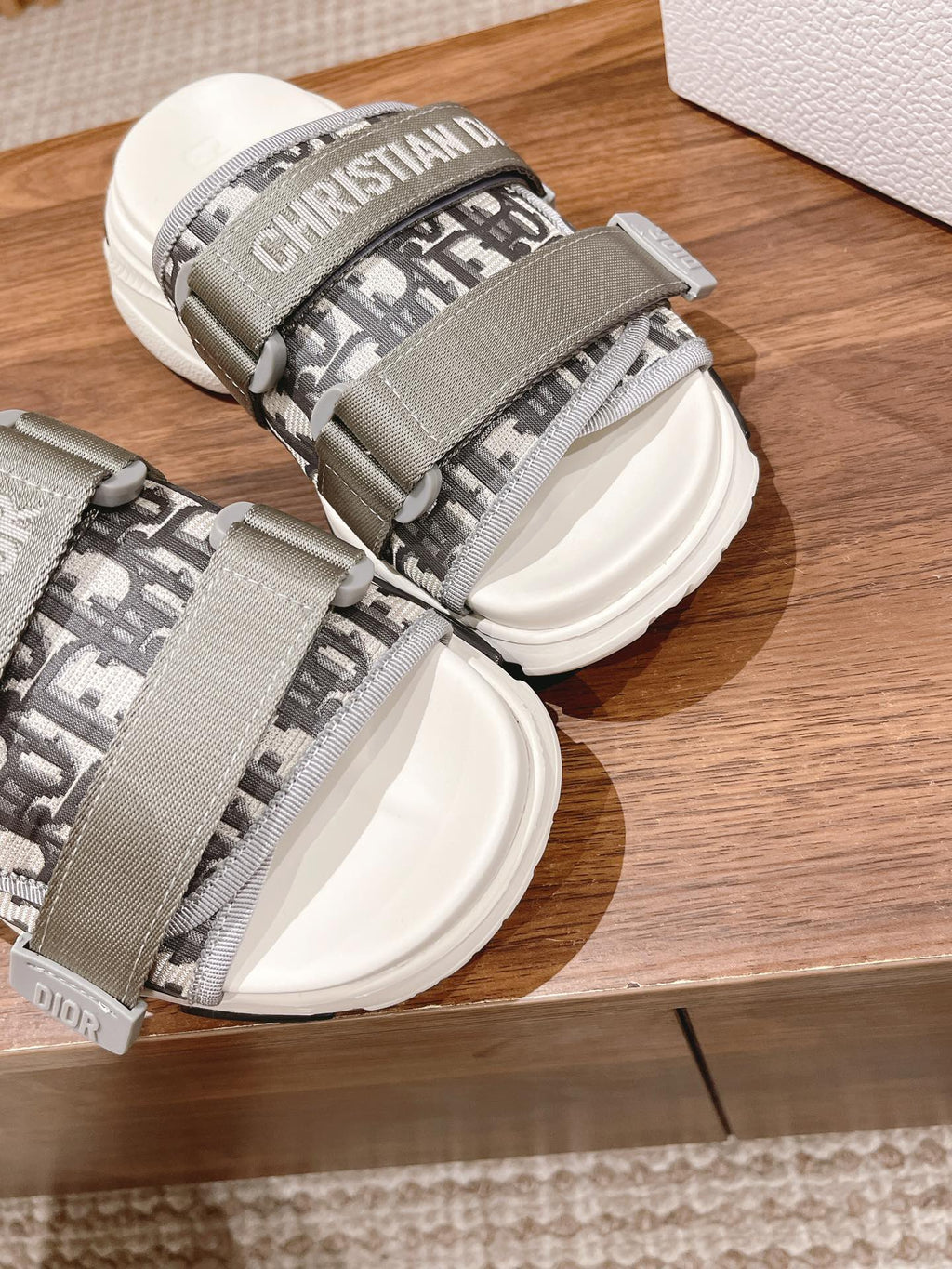 DIOR PLATFORM SLIDES 25S 30 MM IN WHITE MIX GREY FABRIC AND CALFSKIN