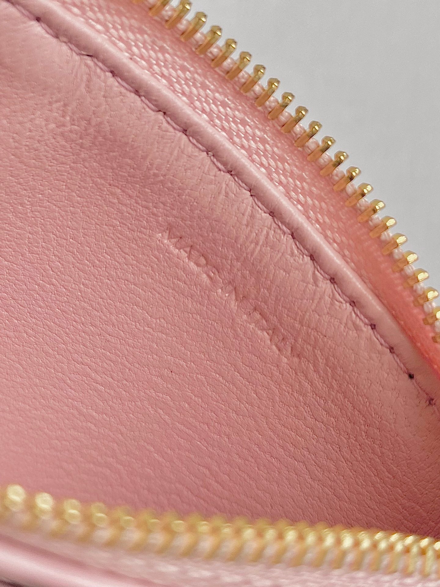 CELINE TRIOMPHE 9 WALLET TWO-IN-ONE PINK PASTEL CALFSKIN