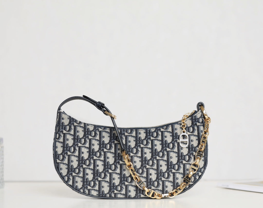 DIOR CD LOUNGE 26 BAG IN BLUE OBLIQUE JACQUARD