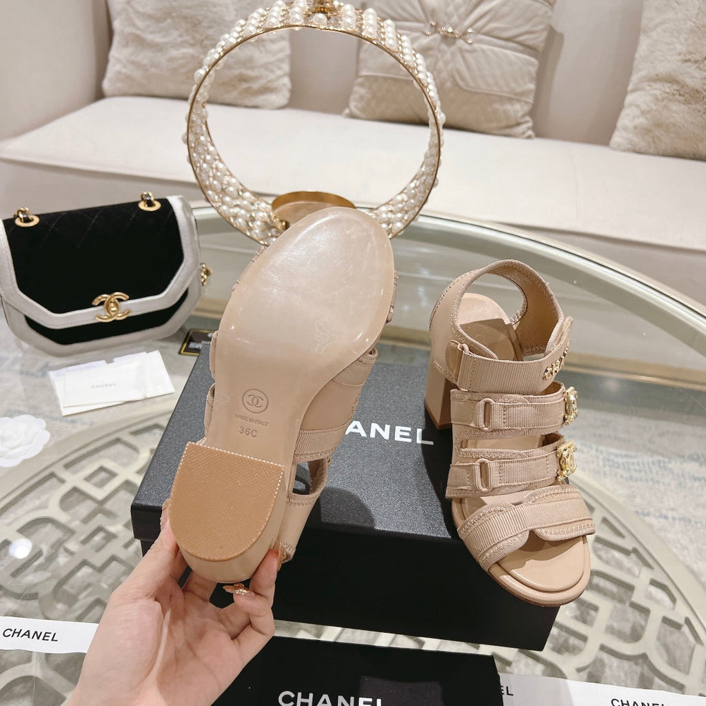 CHANEL Double C  Xiaoxiang Chain Fabric Head Chunky Heel Sandals Cream Lambskin