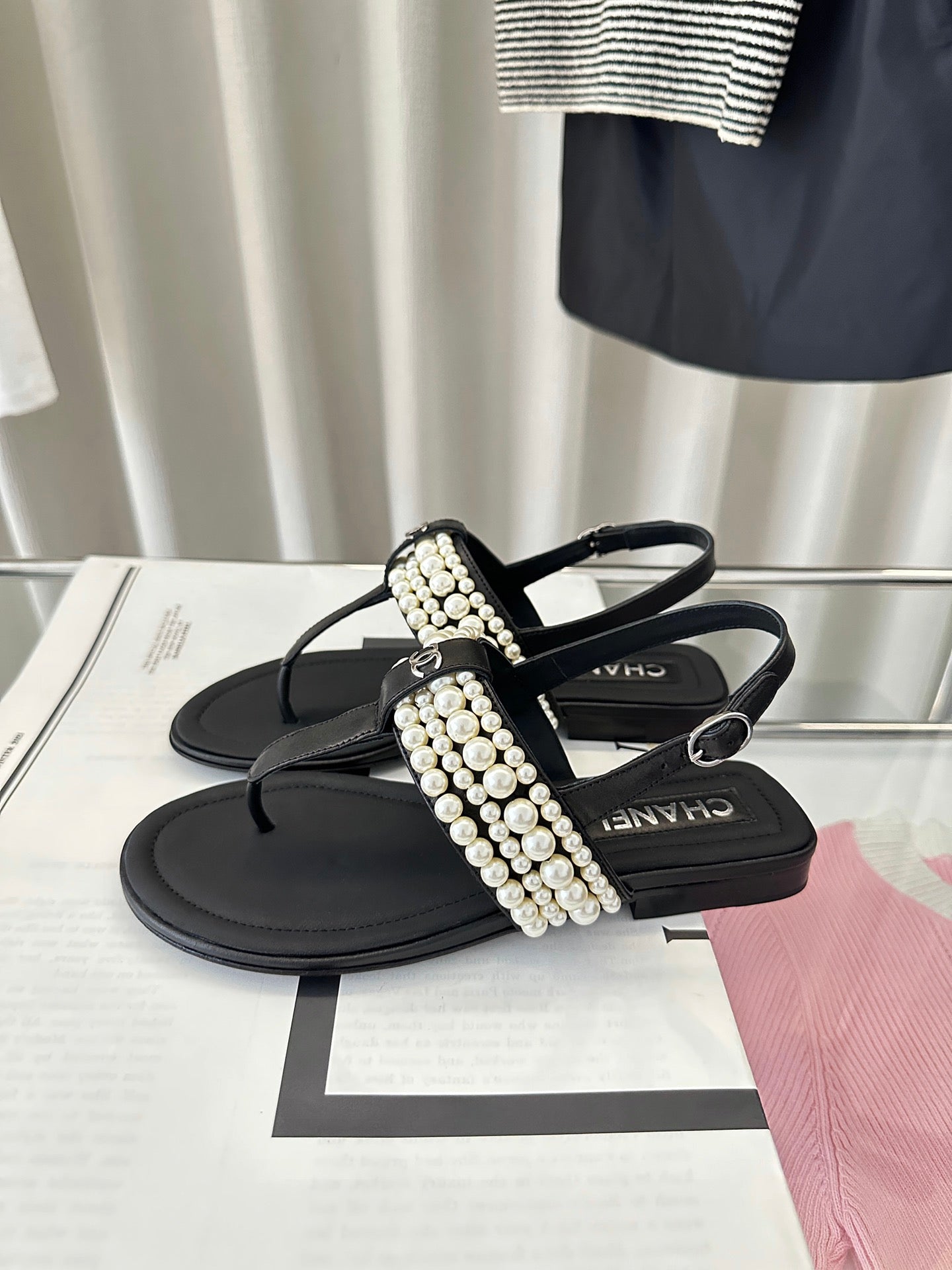 CHANEL CLASSIC THONG SANDALS PEARL CHAIN IN BLACK LAMBSKIN
